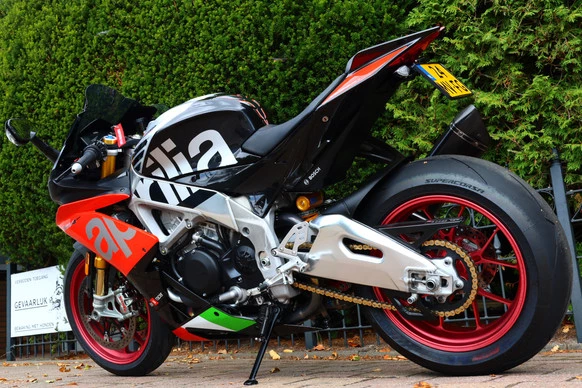 Aprilia RSV4 - Afbeelding 4 van 25