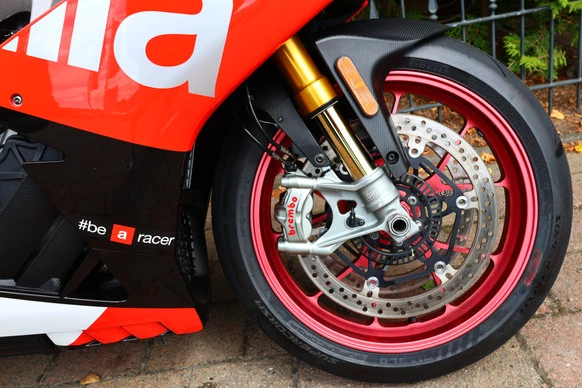 Aprilia RSV4 - Afbeelding 12 van 25