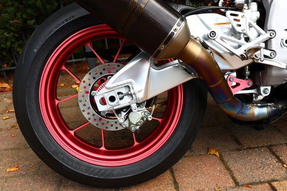 Aprilia RSV4 - Afbeelding 14 van 25