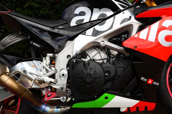 Aprilia RSV4 - Afbeelding 16 van 25