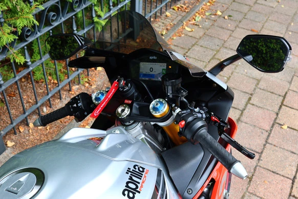 Aprilia RSV4 - Afbeelding 17 van 25