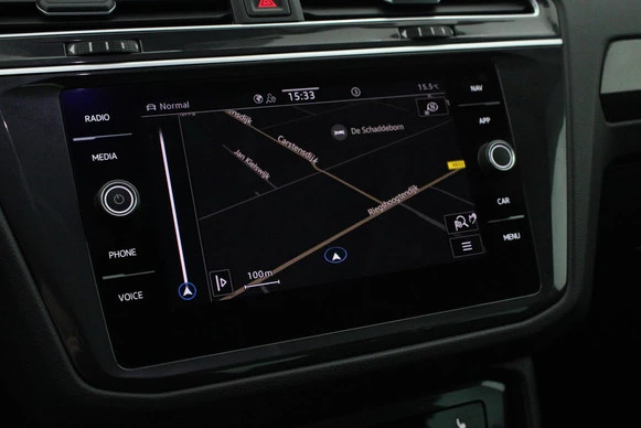 Volkswagen Tiguan - Afbeelding 22 van 30