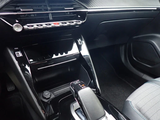 Peugeot e-2008 - Afbeelding 11 van 24