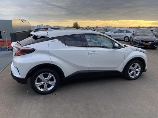 Toyota C-HR - Afbeelding 11 van 30