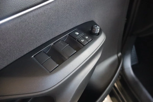 Mazda 2 Hybrid - Afbeelding 12 van 22