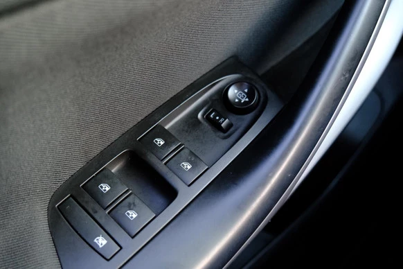 Opel Astra - Afbeelding 19 van 30