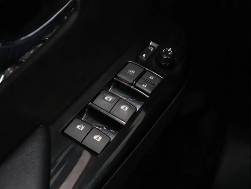 Toyota Hilux - Afbeelding 13 van 30