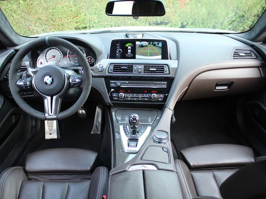 BMW M6 - Afbeelding 11 van 26