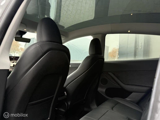 Tesla Model Y - Afbeelding 11 van 20