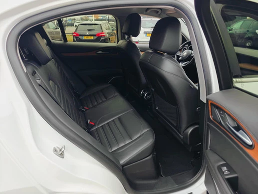 Alfa Romeo Stelvio - Afbeelding 14 van 22