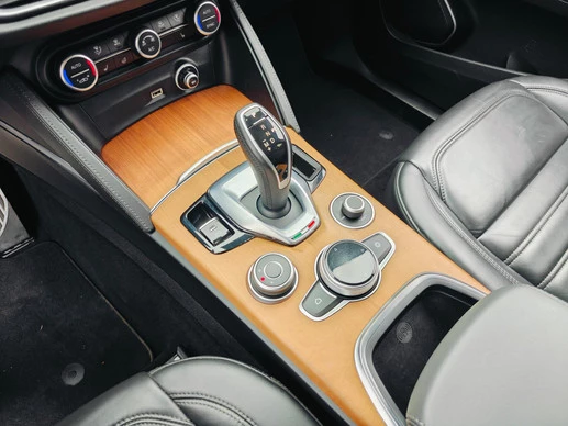 Alfa Romeo Stelvio - Afbeelding 16 van 22