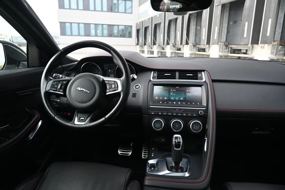 Jaguar E-PACE - Afbeelding 6 van 30