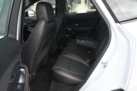Jaguar E-PACE - Afbeelding 8 van 30