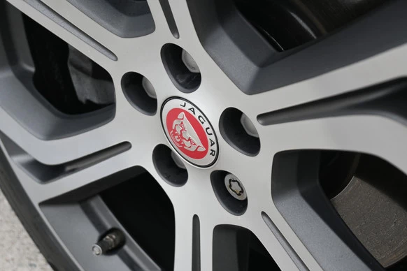 Jaguar E-PACE - Afbeelding 12 van 30