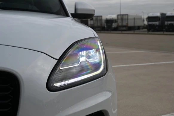 Jaguar E-PACE - Afbeelding 13 van 30