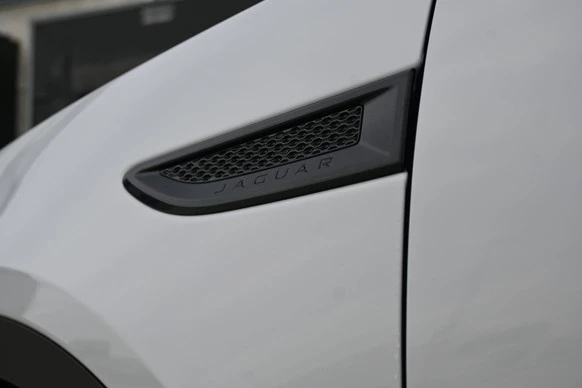 Jaguar E-PACE - Afbeelding 15 van 30
