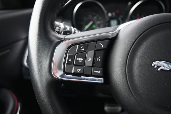 Jaguar E-PACE - Afbeelding 26 van 30