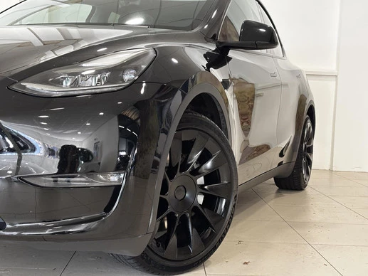 Tesla Model Y - Afbeelding 2 van 30