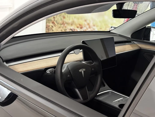 Tesla Model Y - Afbeelding 3 van 30