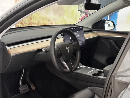 Tesla Model Y - Afbeelding 6 van 30