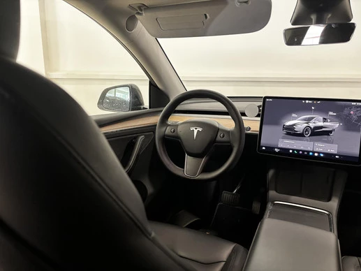 Tesla Model Y - Afbeelding 8 van 30