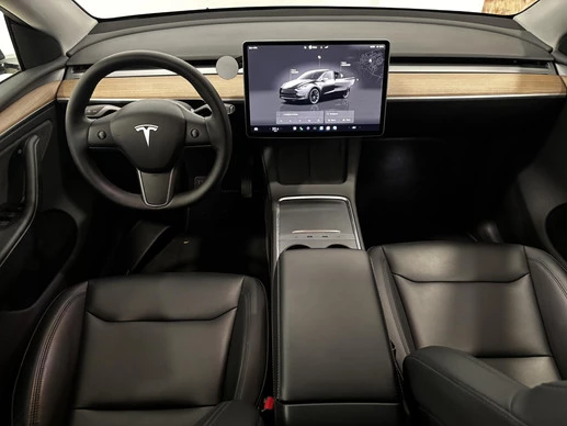 Tesla Model Y - Afbeelding 11 van 30