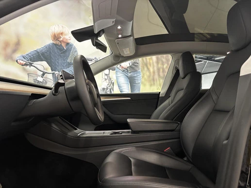 Tesla Model Y - Afbeelding 13 van 30