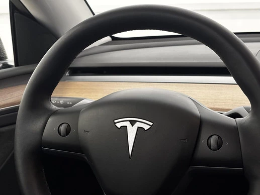 Tesla Model Y - Afbeelding 17 van 30