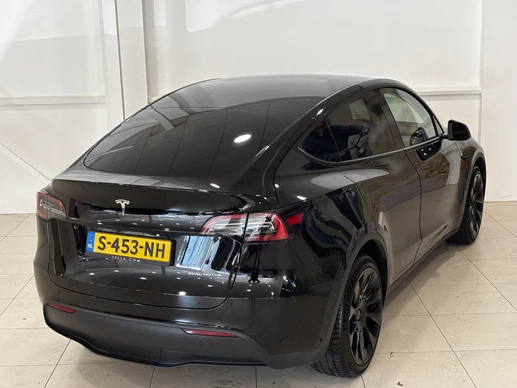 Tesla Model Y - Afbeelding 21 van 30