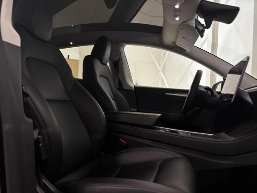 Tesla Model Y - Afbeelding 22 van 30