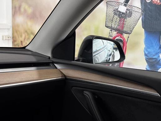 Tesla Model Y - Afbeelding 24 van 30