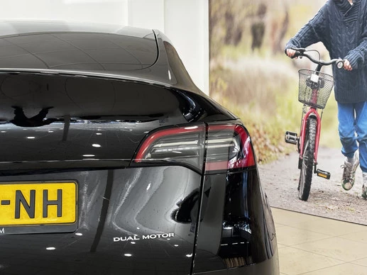 Tesla Model Y - Afbeelding 26 van 30