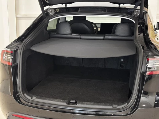 Tesla Model Y - Afbeelding 28 van 30