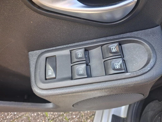 Dacia Duster - Afbeelding 10 van 17