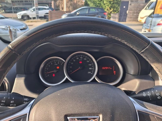 Dacia Duster - Afbeelding 11 van 17