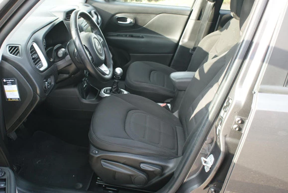 Jeep Renegade - Afbeelding 13 van 28