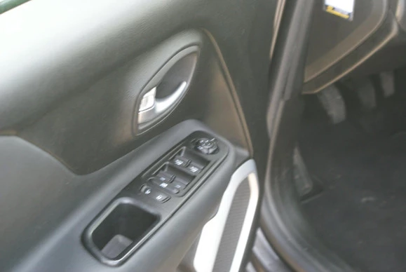 Jeep Renegade - Afbeelding 14 van 28