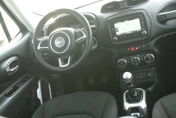 Jeep Renegade - Afbeelding 17 van 28