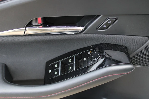 Mazda CX-30 - Afbeelding 15 van 30