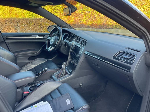 Volkswagen Golf - Afbeelding 9 van 30