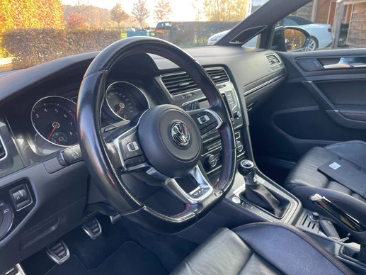Volkswagen Golf - Afbeelding 13 van 30
