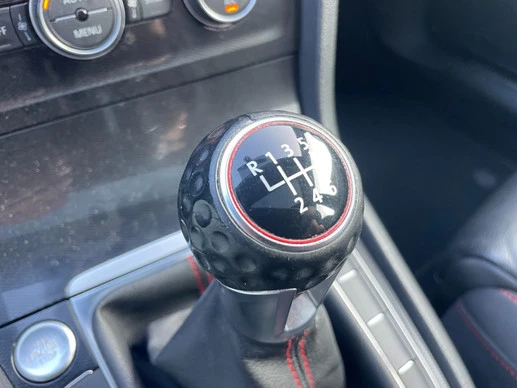 Volkswagen Golf - Afbeelding 22 van 30