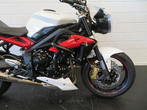 Triumph Street Triple - Afbeelding 9 van 13