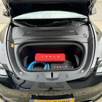 Tesla Model Y - Afbeelding 19 van 23