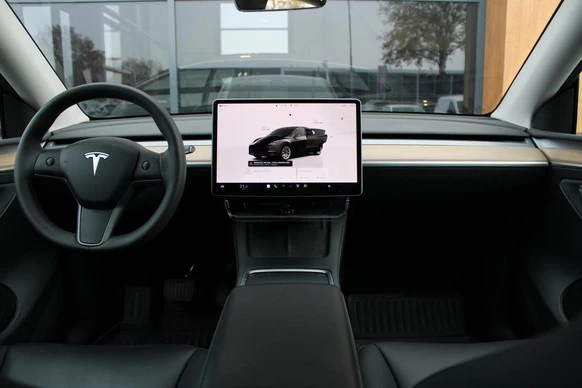 Tesla Model Y - Afbeelding 4 van 18