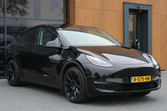 Tesla Model Y - Afbeelding 15 van 18