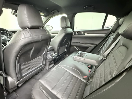 Alfa Romeo Stelvio - Afbeelding 22 van 30