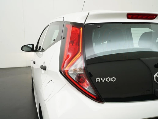 Toyota Aygo - Afbeelding 17 van 27