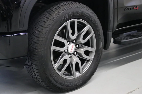 GMC Sierra - Afbeelding 4 van 30