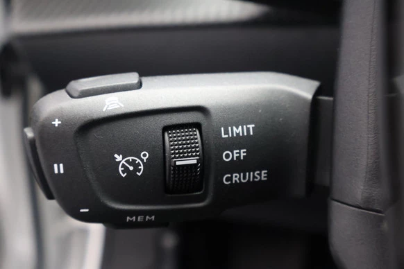 Peugeot e-2008 - Afbeelding 11 van 30